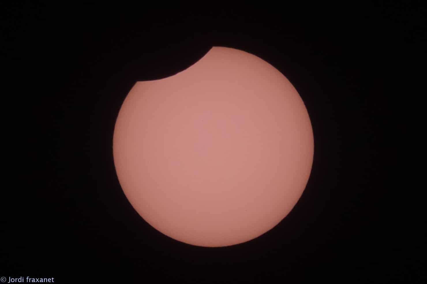 Eclipse muy parcial de sol del 10 de Junio de 2021